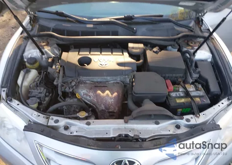 2010 Toyota Camry Le z USA, uszkodzony, nr VIN 4T1BF3EK9AU077362